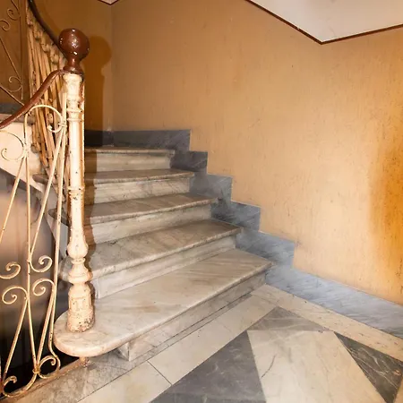 Quattrocchi's S Apartment