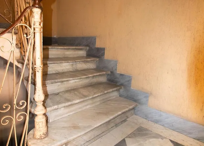 Quattrocchi's S شقة